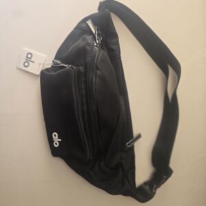 ALO Yoga Classic Black Belt Bag